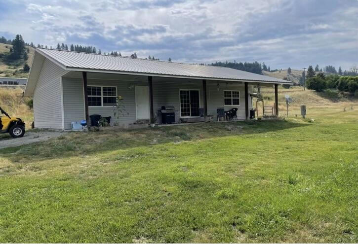 17795 N HIGHWAY 21, CURLEW, WA 99118, photo 1 of 41